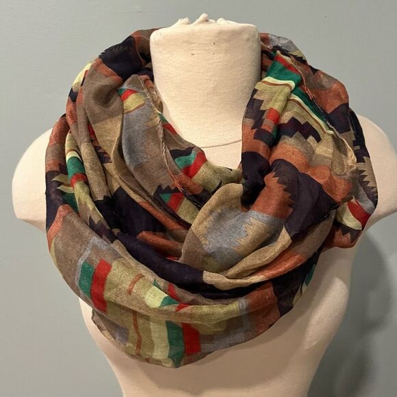 NWT D&Y Brown & Green Aztec Print Lightweight Infinity Scarf - Picture 3 of 5